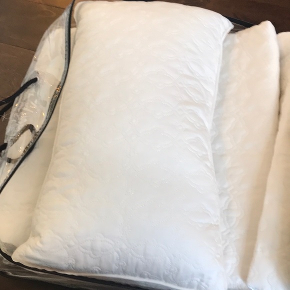 Hotel Style quilted 4 pc Coverlet Set Queen Sz - Picture 5 of 6